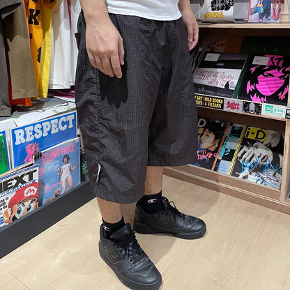 Weirdgarms - Nylo Short Black Red Grid